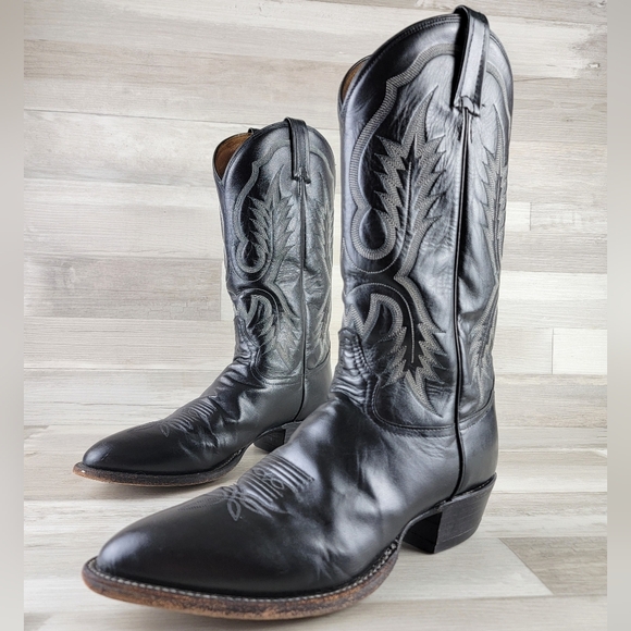Tony Lama Shoes Vintage Tony Lama Solid Black 2 Western Leather